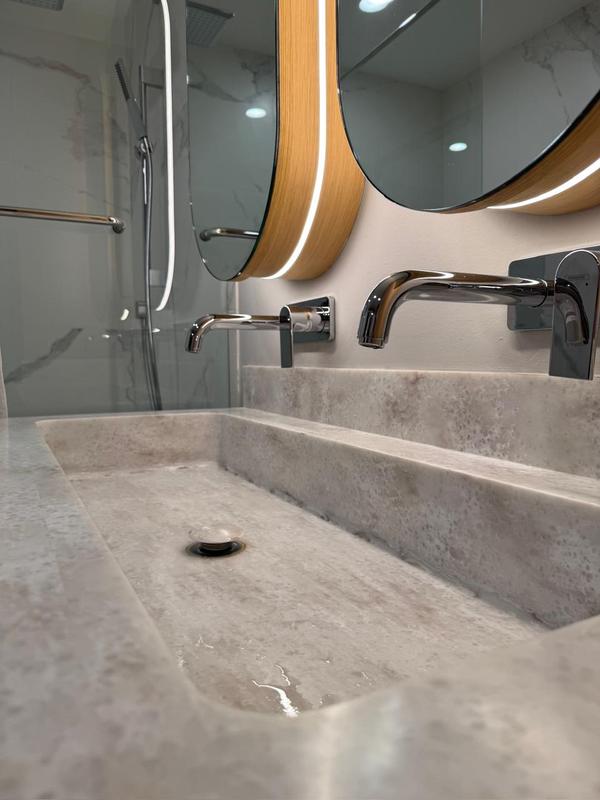 2 Bedroom Property for Sale in Sea Point Western Cape